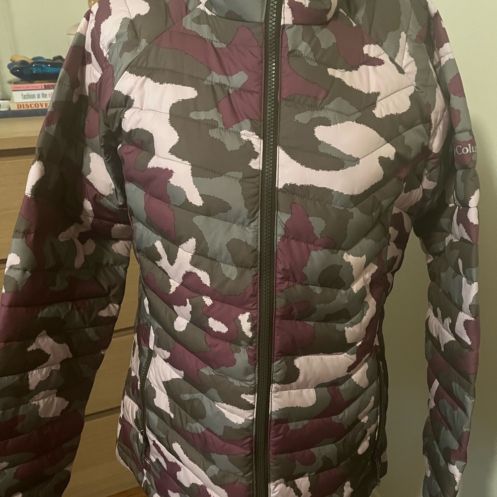 NWOT Columbia Omni Heat Thermal Reflective Women’s Powder Lite Jacket